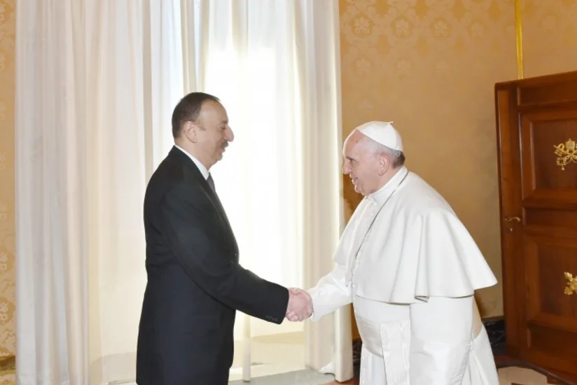 ​İlham Əliyev Katolik Kilsəsinin rəhbəri Papa Fransisk ilə görüşüb