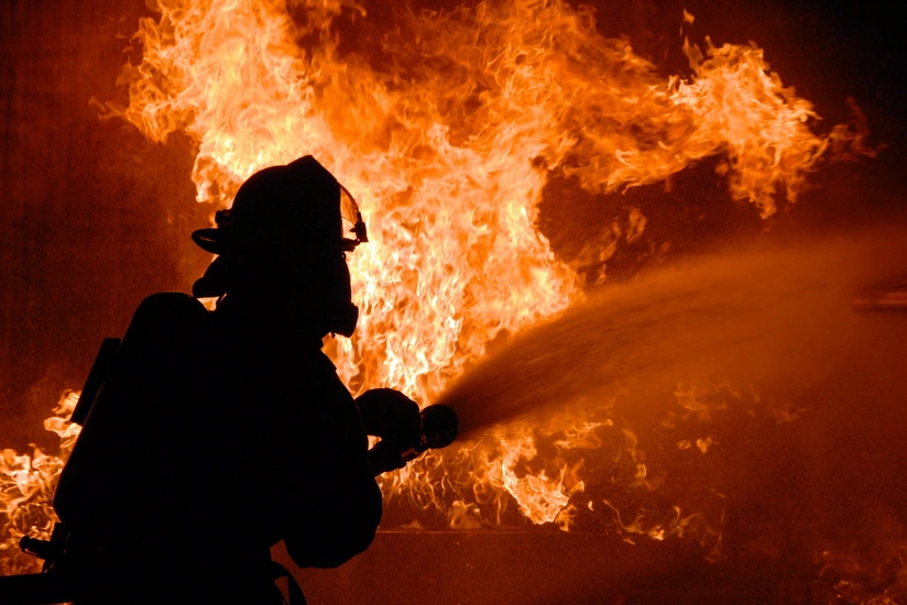 Six people killed in fire in Vietnam