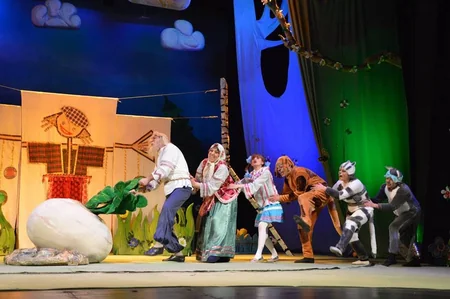 Gənc Tamaşaçılar Teatrı bayram tamaşasına hazırlaşır