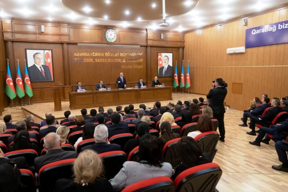 Bakıda qışa hazırlıq tədbirləri davam etdirilir, texnikalar hazır vəziyyətə gətirilib
