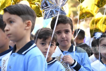 Birincilərin ilk dərs günü - FOTOREPORTAJ