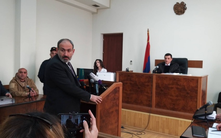Paşinyan məhkəmədə ifadə verib