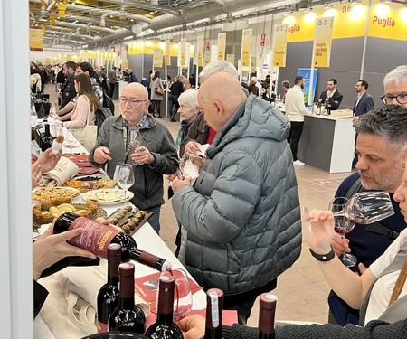 Azərbaycan turizm imkanlarını İtaliyada nümayiş etdirir - YENİLƏNİB