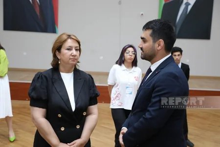 İctimaiyyət nümayəndələri müəllimlərin işə qəbulu üzrə imtahanları izləyiblər