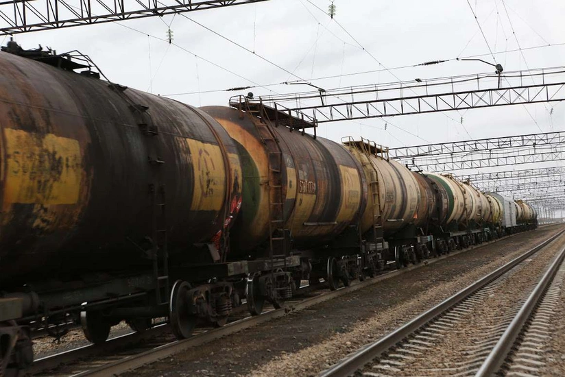 Казахстан запретил импорт авиатоплива