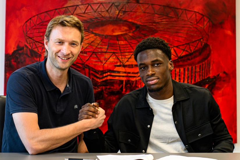 Ernest Poku joins Bayer Leverkusen for €12M