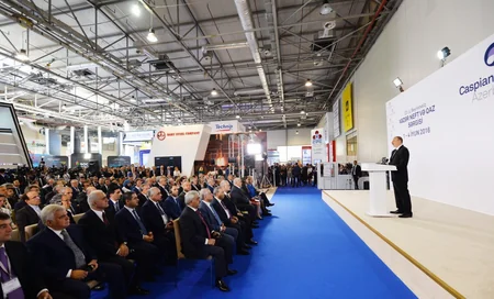 Prezident: Neftin kəskin ucuzlaşmasına baxmayaraq, Azərbaycanın iştirakçısı olduğu iri layihələr vaxtında gerçəkləşdiriləcək