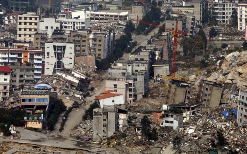 Çində baş vermiş zəlzələ zamanı 1 nəfər ölüb, xəsarət alanların sayı 53 nəfərə çatıb - YENİLƏNİB - FOTO