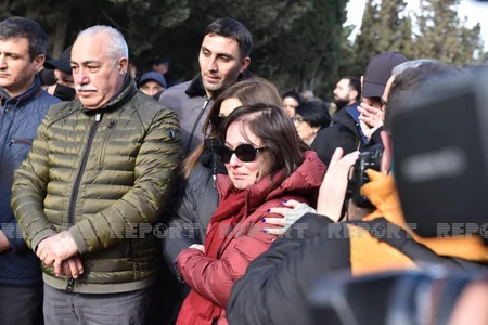 Tanınmış ictimai xadim Ramiz Abutalıbov dəfn olunub