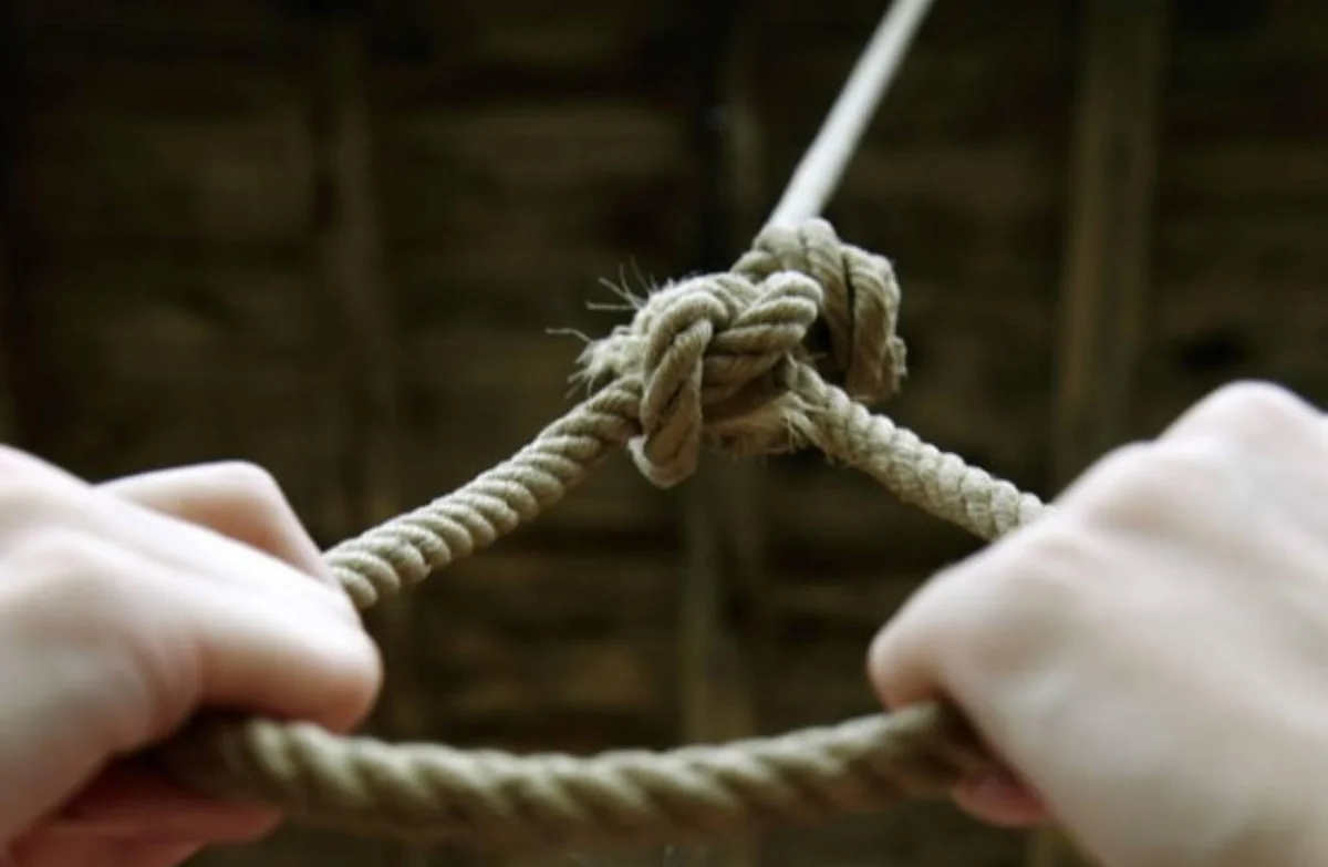 Masallıda 15 yaşlı qız intihar edib