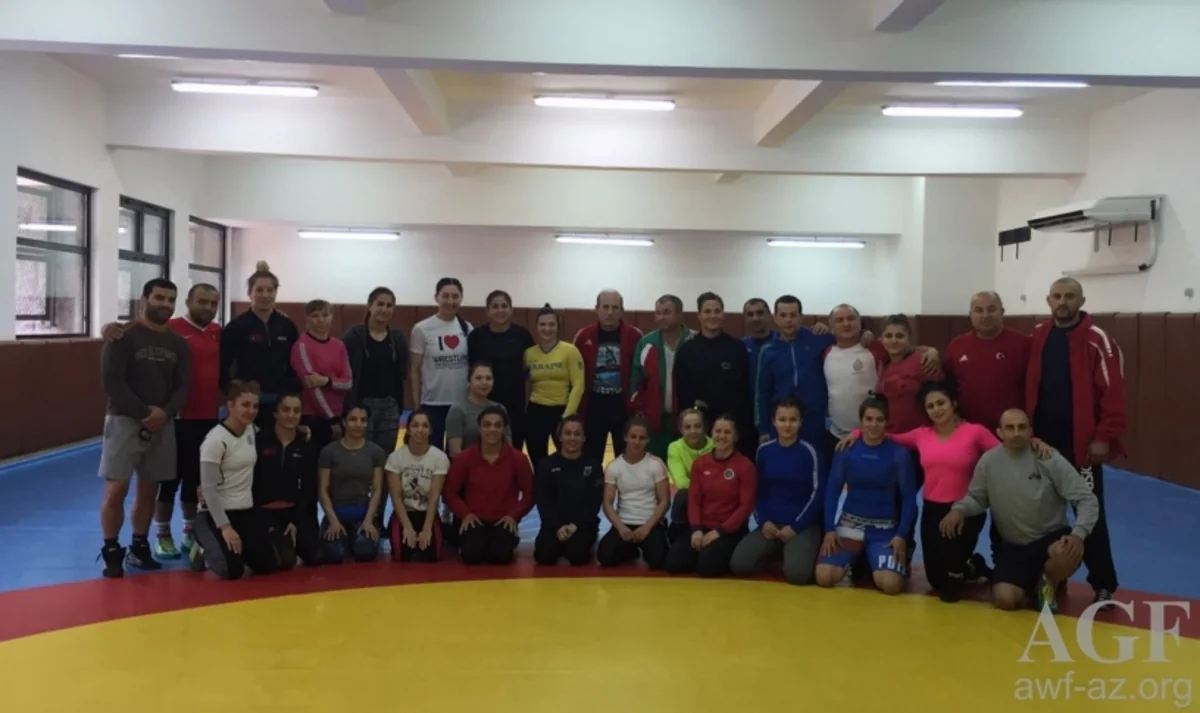 Azərbaycanın qadın güləşçiləri olimpiadaya Ukraynada hazırlaşır