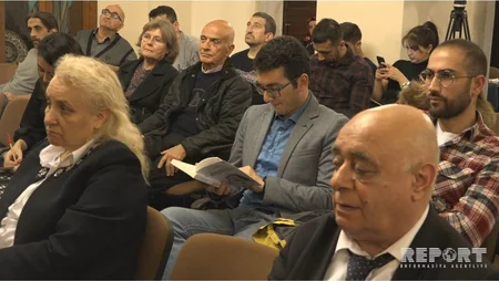 İstanbulda Rəşad Məcidin türkcə Qələmsiz yazılanlar kitabının təqdimatı keçirilib