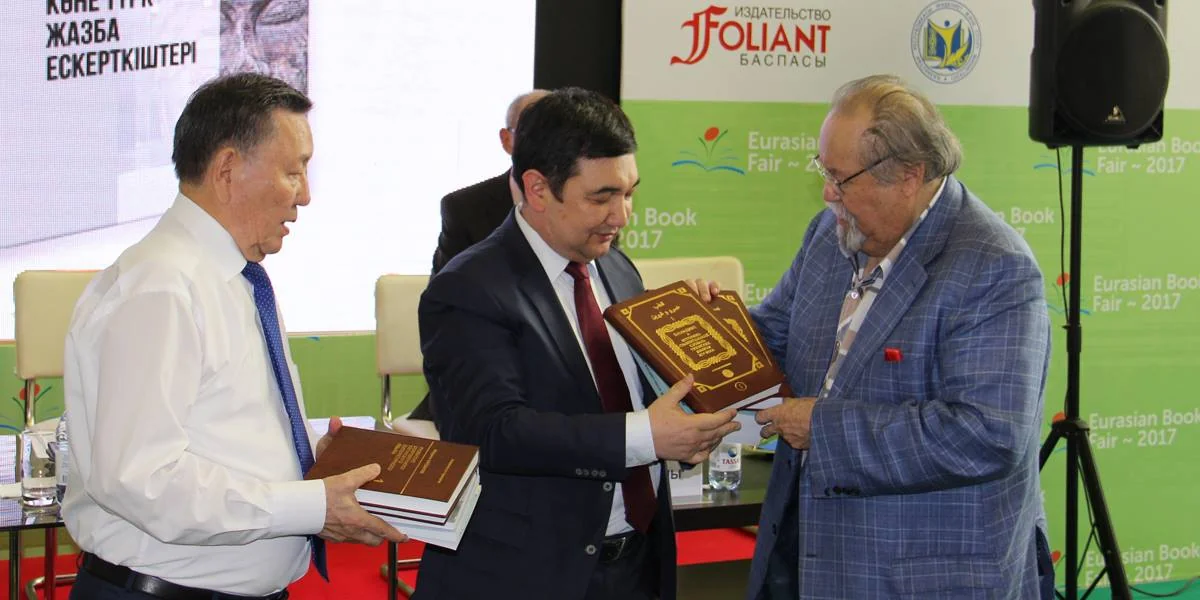 Türk dillərinin müqayisəli lüğəti dərc edilib