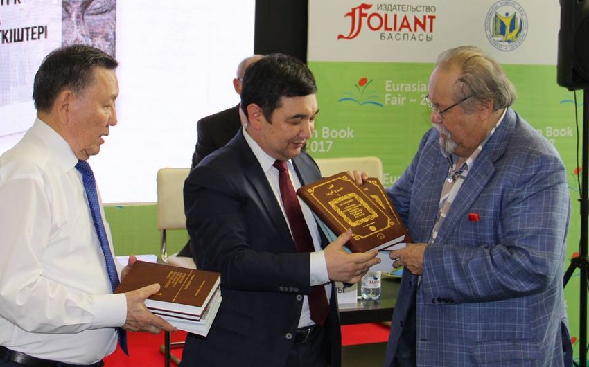 Türk dillərinin müqayisəli lüğəti dərc edilib