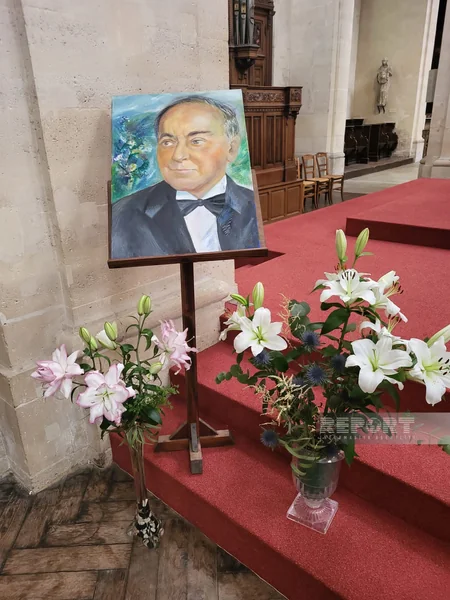 Parisdə Heydər Əliyevin anadan olmasının 100 illiyinə həsr olunmuş konsert keçirilib