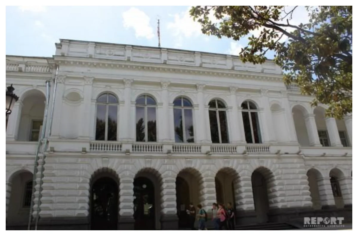 Tbilisidə AXC-nin elan olunduğu binanın bərpasına başlanılır