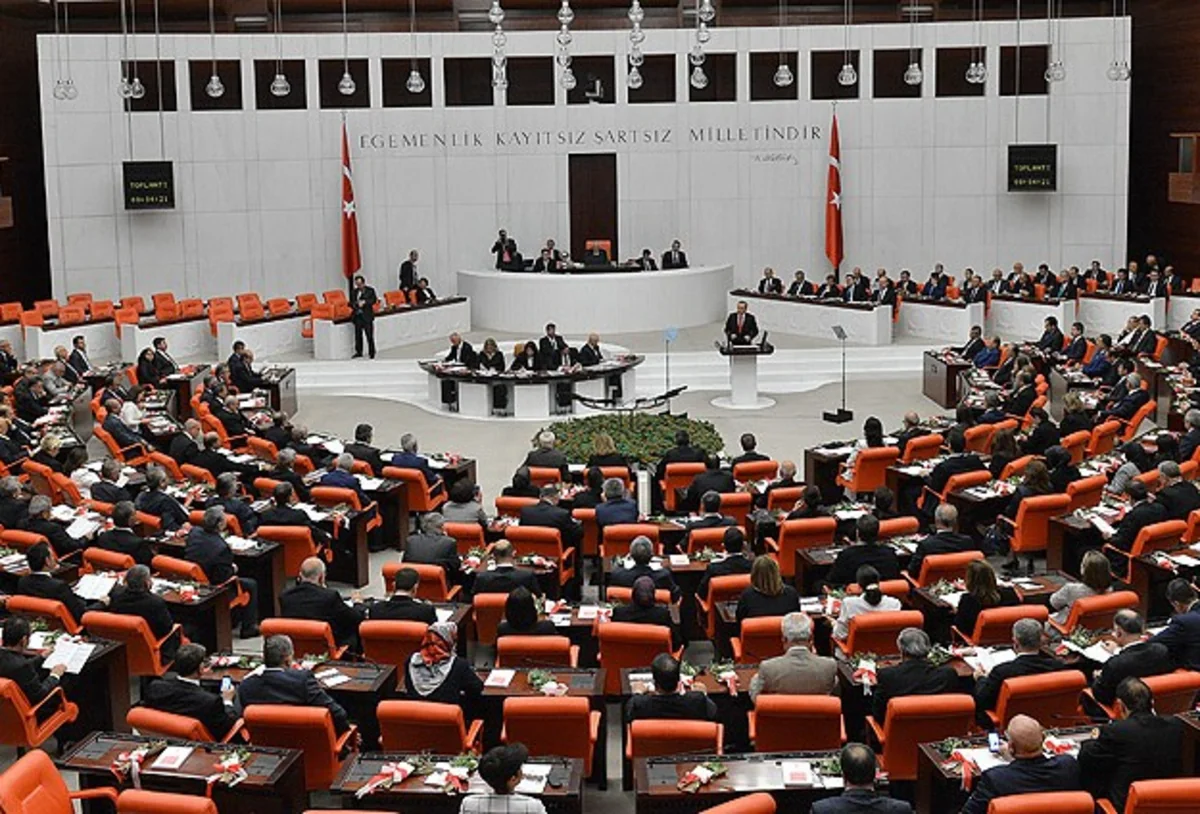 Türkiyə parlamenti son hadisələrlə bağlı növbədənkənar yığıncaq keçirəcək