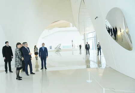 ​Macarıstan baş nazirinin xanımı Heydər Əliyev Mərkəzində olub