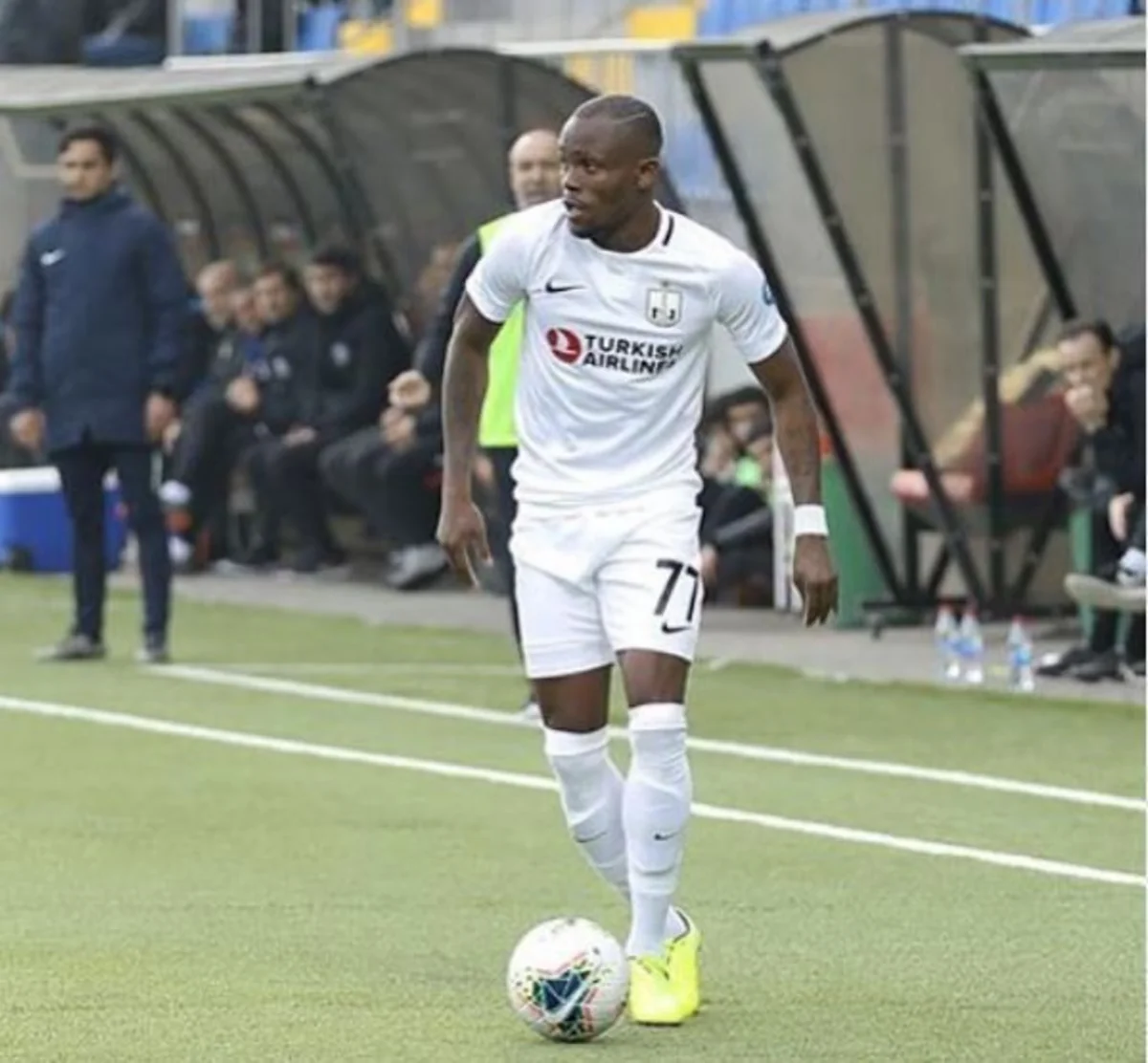 Neftçi legionerlə yollarını ayırdı