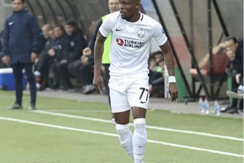 Neftçi legionerlə yollarını ayırdı