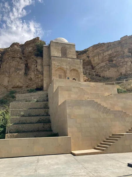 Mehriban Əliyeva “Diri Baba” türbəsinə ziyarətlə bağlı paylaşım edib