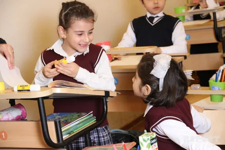 Bakı məktəbinin qeyri-adi sinif otağından - REPORTAJ
