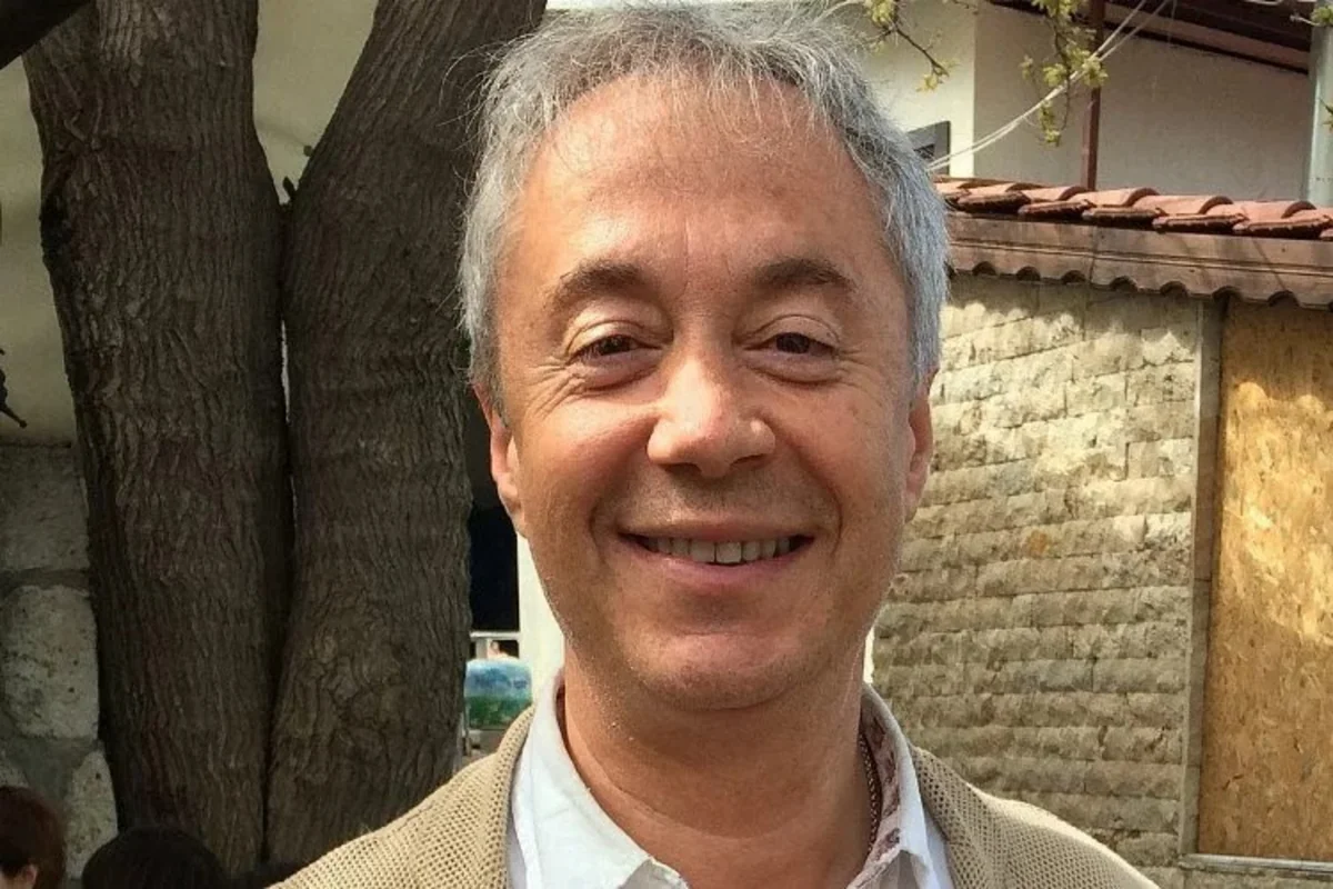 Türkiyəli məşhur aparıcı vəfat edib