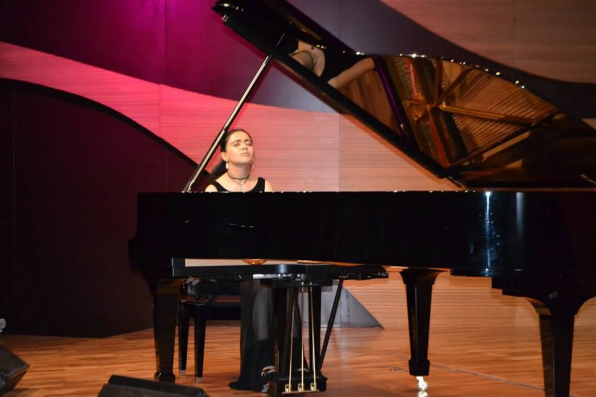 Beynəlxalq Muğam Mərkəzində fortepiano musiqisi axşamı keçirilib