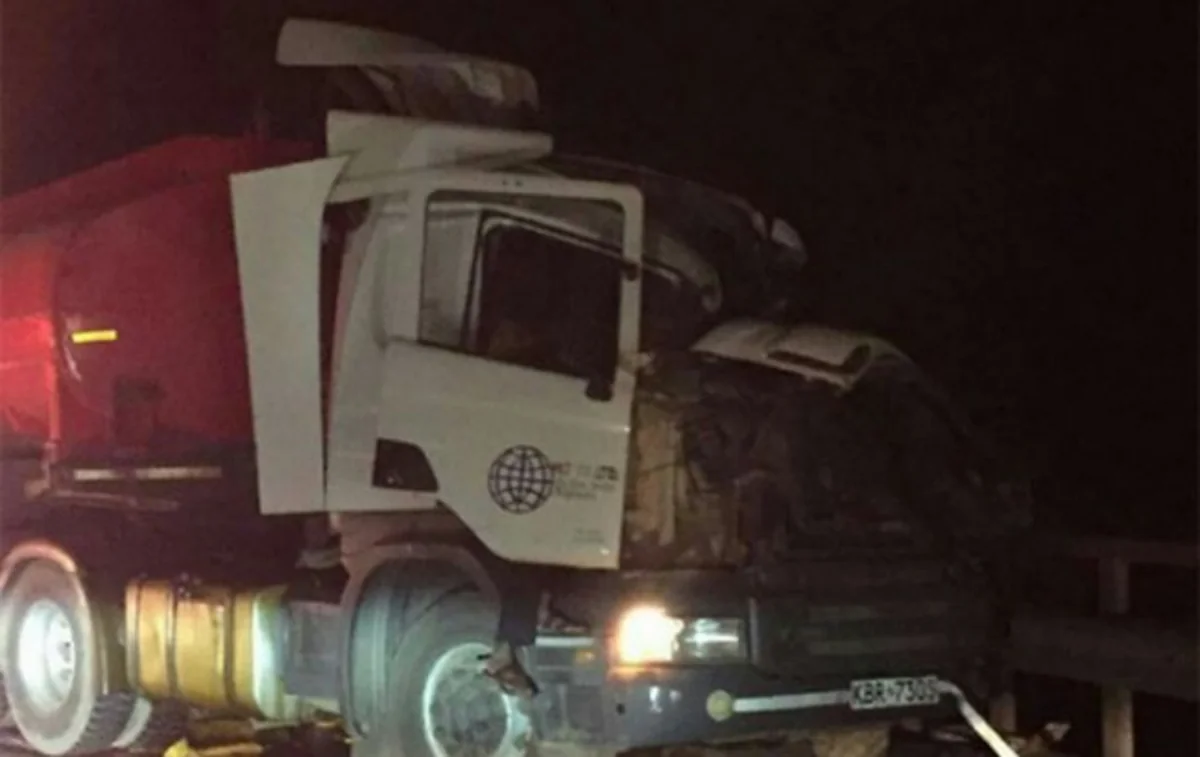 В Кении в ДТП с автобусом погибли не менее 27 человек