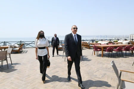 President, First Lady attend opening of new park in Baku