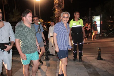 Səudiyyə Ərəbistanının ən varlı şahzadəsi Bodrumda şortla piyada gəzib, onu tanımayıblar