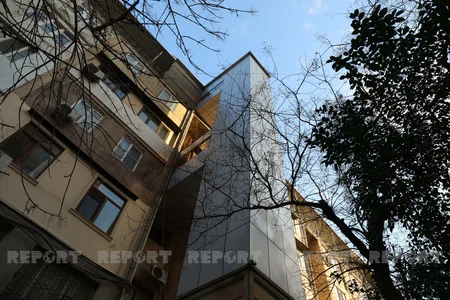 Köhnə yaşayış binalarına kənardan lift quraşdırmaq olarmı?
