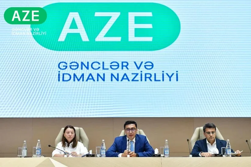 Nazir milli federasiyaların nümayəndələri ilə vacib məsələləri müzakirə edib