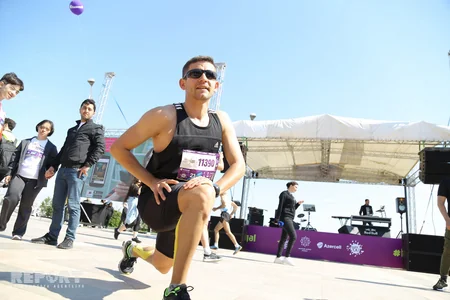 Heydər Əliyev Fondunun təşkilatçılığı ilə “Bakı Marafonu 2019” start götürüb - FOTO