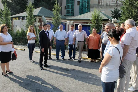 Nazirlik əlilliyi olan 50 şəxsi istirahətə göndərib