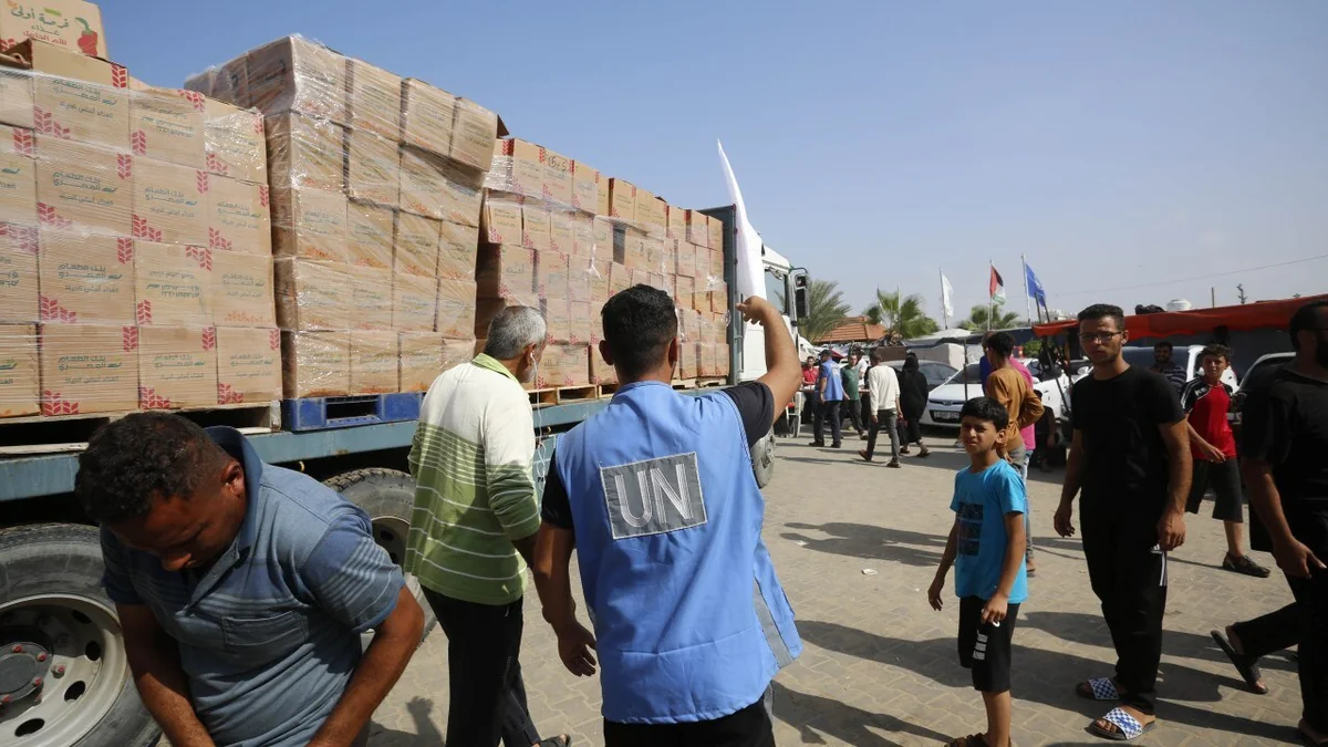 Two UN employees injured amid fighting near Rafah crossing