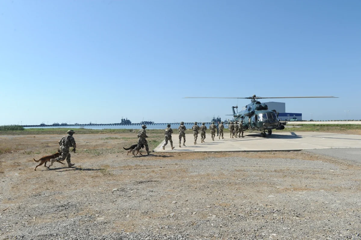 Azerbaijan's border guards hold exercises in Caspian Sea