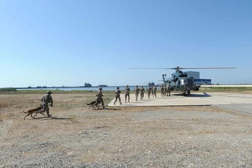 Государственная пограничная служба провела учения в Каспийском море