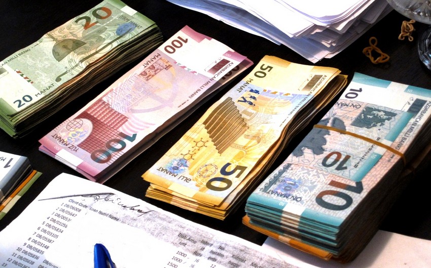 Azərbaycan iqtisadiyyatına kredit qoyuluşunda azalma səngiyib