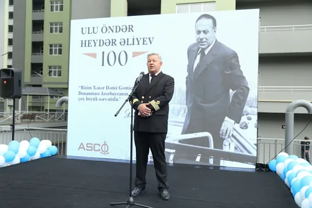 Prezident İlham Əliyevin tapşırığı ilə dənizçilər üçün tikilən yaşayış kompleksi təhvil verilib