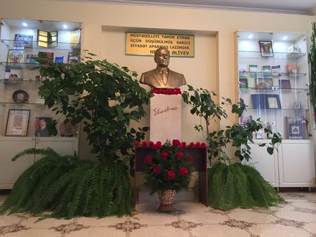 В Молдове почтили память Гейдара Алиева