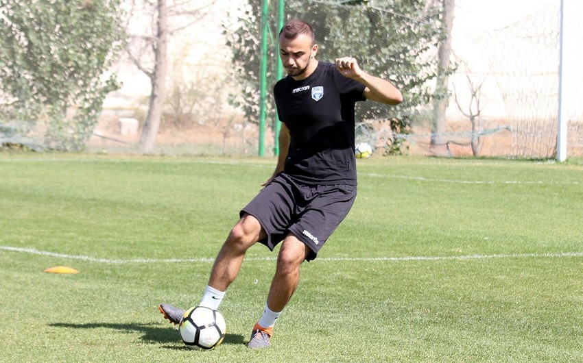 Sumqayıt heyətinə yeni futbolçu cəlb edib