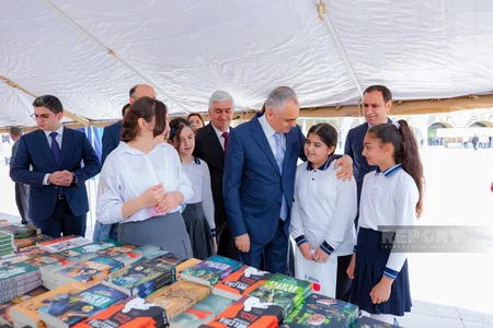 Naxçıvanda təşkil olunan festivalda 70 minə yaxın kitab sərgilənir