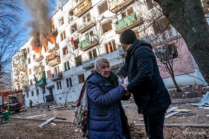 Первый день войны - ФОТОРЕПОРТАЖ