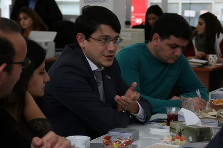 ​Parlament jurnalistləri Fuad Muradovun seçki qərargahında olub - FOTO