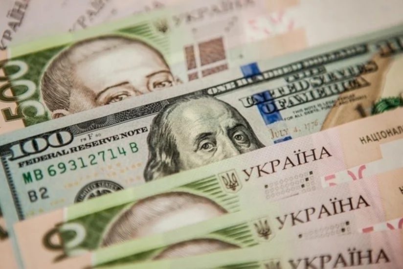 Нацбанк Украины после выборов снизил курс гривны
