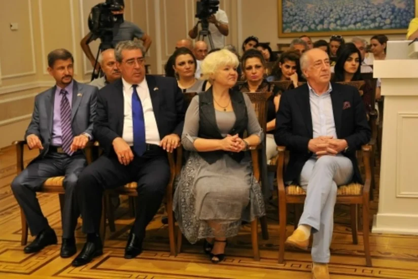 İsrail rəssamlarının əsərləri Milli İncəsənət Muzeyinə təqdim edilib