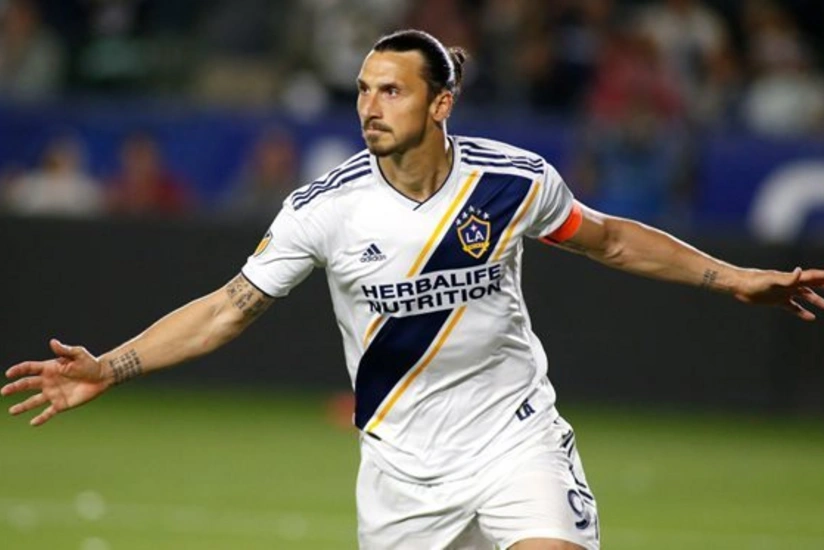 Zlatan İbrahimoviç Avstraliya klubundan təklif alıb