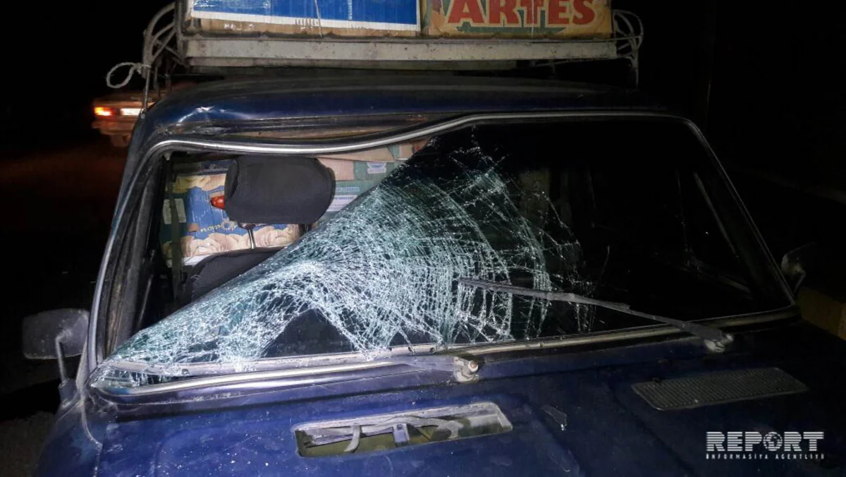 Lənkəranda avtomobil piyadanı vuraraq ağır xəsarət yetirib - FOTO