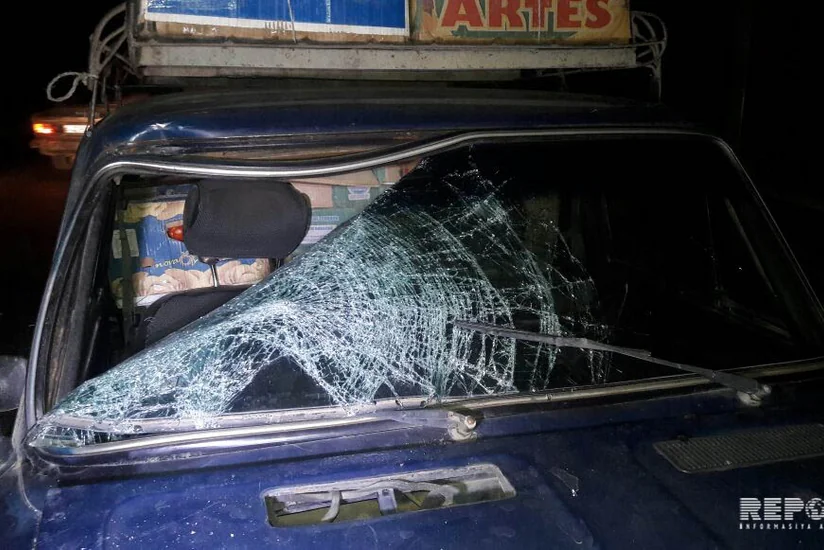 Lənkəranda avtomobil piyadanı vuraraq ağır xəsarət yetirib - FOTO